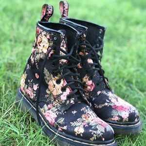 floral dr martens